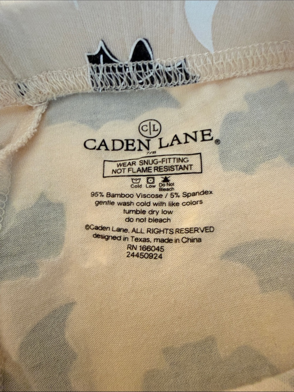 Caden Lane Beige & Black Bat-Print Kids Pajama Set sz 7/8 - Picture 4 of 7